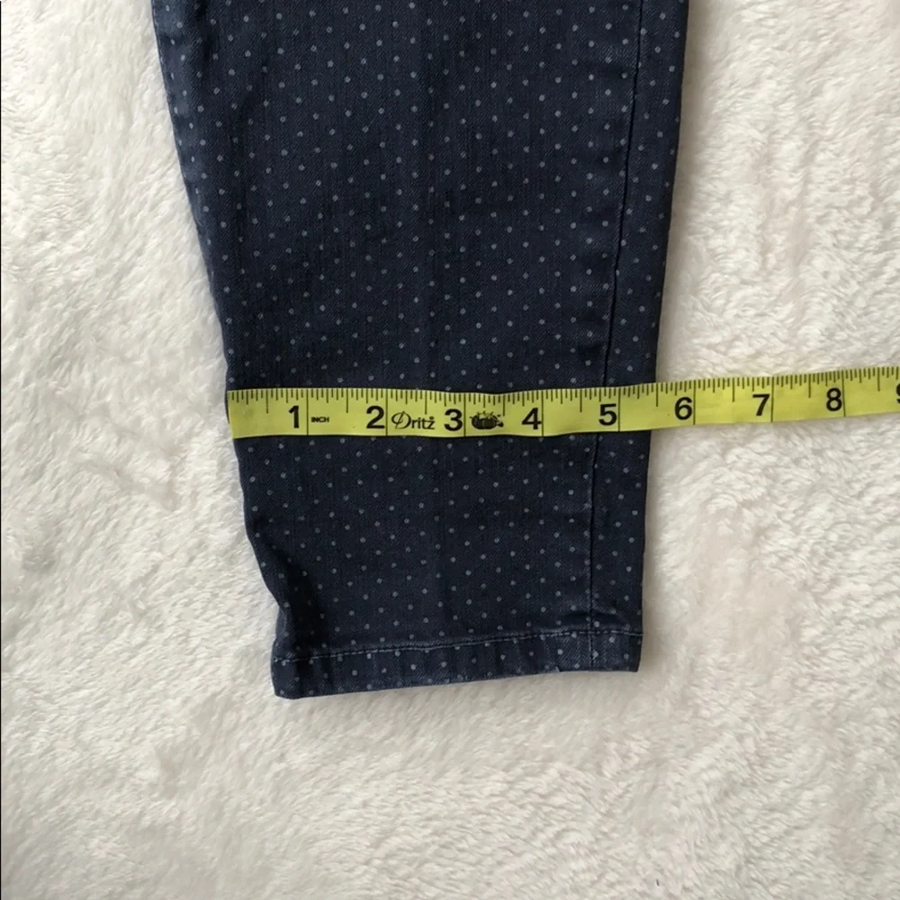 Current/Elliott Stiletto in lake, polka dot